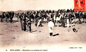 Beni-Abbes - Meharistes au depart